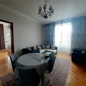 In Baku 75.0 m² apartment is for rent - Image 3