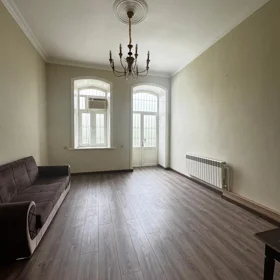 In Baku 100.0 m² commercial is for rent - Image 2