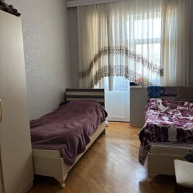 In Baku 100.0 m² apartment is for sale - Image 5