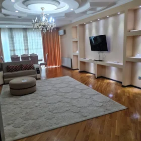 In Baku 230.0 m² apartment is for rent - Изображение 3