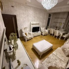 In Baku 110.0 m² apartment is for rent - Image 2