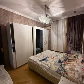 In Baku 110.0 m² apartment is for rent - Image 4