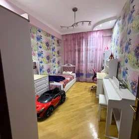In Baku 110.0 m² apartment is for rent - Image 5