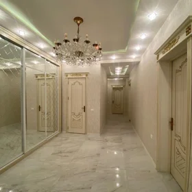 In Baku 220.0 m² apartment is for rent - Изображение 3