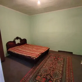 In Baku 40.0 m² house with 2.0 rooms is for rent - Image 2