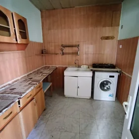 In Baku 40.0 m² house with 2.0 rooms is for rent - Image 4