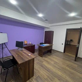 Baku-da 30.0 m2 ofis kirayə verilir - Şəkil 2