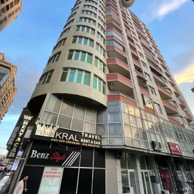 In Baku 135.0 m² apartment is for rent - Image 2