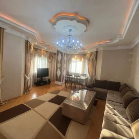 In Baku 135.0 m² apartment is for rent - Image 3