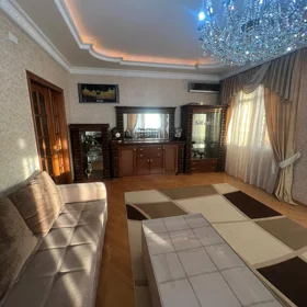 In Baku 135.0 m² apartment is for rent - Image 4