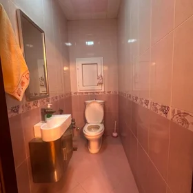 In Baku 92.0 m² apartment is for rent - Image 4