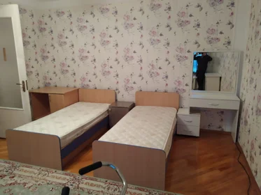In Baku 125.0 m² apartment is for rent - Image 5