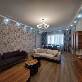 In Baku 150.0 m² apartment is for sale - Image 3
