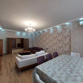In Baku 150.0 m² apartment is for sale - Image 4