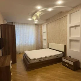 Baku-da 135.0 m2 mənzil kirayə verilir - Şəkil 3