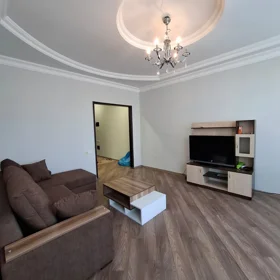 Baku-da 94.0 m2 mənzil kirayə verilir - Şəkil 2