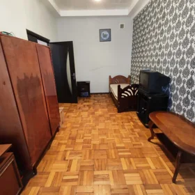 In Baku 80.0 m² apartment is for rent - Image 2