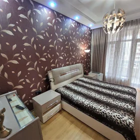 In Baku 165.0 m² apartment is for rent - Image 5