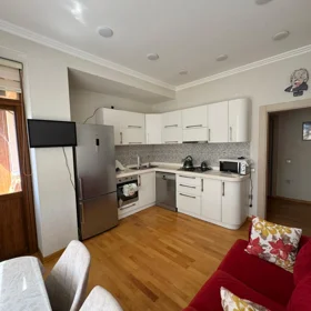 In Baku 105.0 m² apartment is for rent - Image 2