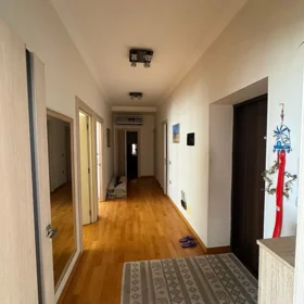 In Baku 105.0 m² apartment is for rent - Image 5