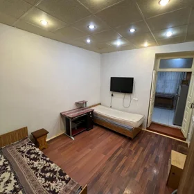 In Baku 60.0 m² house with 2.0 rooms is for sale - Image 3
