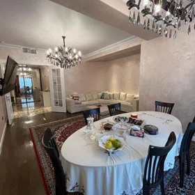 In Baku 150.0 m² apartment is for rent - Image 3