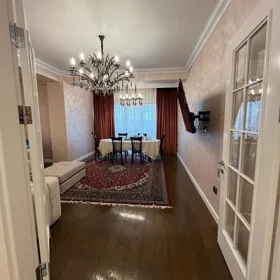 In Baku 150.0 m² apartment is for rent - Image 4