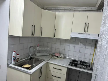 In Baku 60.0 m² apartment is for rent - Image 4