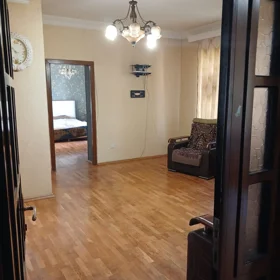 In Baku 80.0 m² apartment is for rent - Image 4