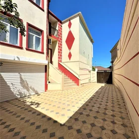 In Baku 120.0 m² house with 4.0 rooms is for rent - Image 2