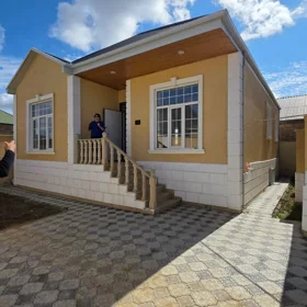 In Baku 100.0 m² house with 4.0 rooms is for sale - Изображение 2