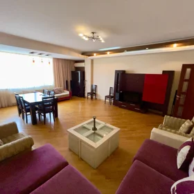 In Baku 150.0 m² apartment is for rent - Изображение 3