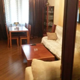 In Baku 70.0 m² apartment is for rent - Image 3