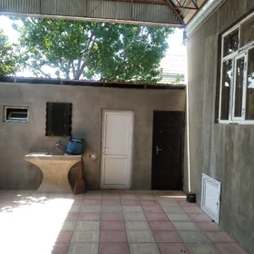 In Tovuz 90.0 m² house with 4.0 rooms is for rent - Изображение 2