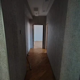 In Khirdalan 70.0 m² apartment is for sale - Image 5