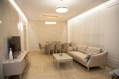 In Baku 123.0 m² apartment is for rent - Image 3