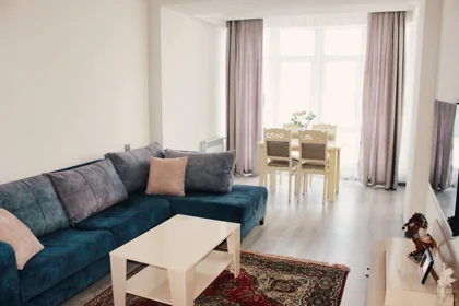 In Baku 96.0 m² apartment is for rent - Image 2