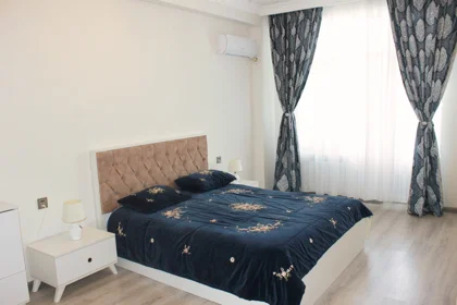 In Baku 96.0 m² apartment is for rent - Image 4