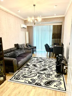 In Baku 125.0 m² apartment is for rent - Image 3