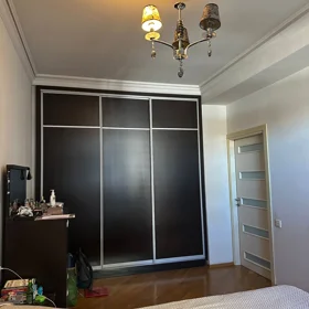 In Baku 76.0 m² apartment is for rent - Image 3
