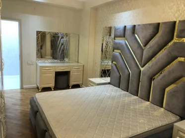 In Baku 110.0 m² apartment is for rent - Image 4