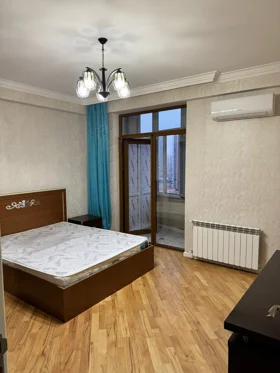 In Baku 85.0 m² apartment is for rent - Image 3