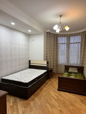 In Baku 85.0 m² apartment is for rent - Image 4
