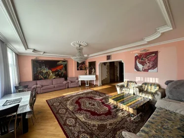 In Baku 147.0 m² apartment is for rent - Image 3