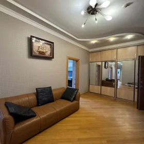 In Baku 220.0 m² apartment is for rent - Изображение 3