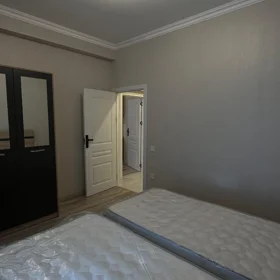 In Baku 80.0 m² apartment is for rent - Image 2