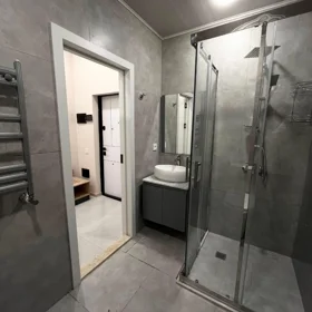 In Baku 80.0 m² apartment is for rent - Image 3