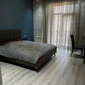 In Baku 145.0 m² apartment is for rent - Image 4
