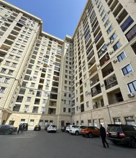 In Baku 120.0 m² apartment is for rent - Image 2