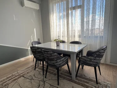 In Baku 104.0 m² apartment is for rent - Image 3